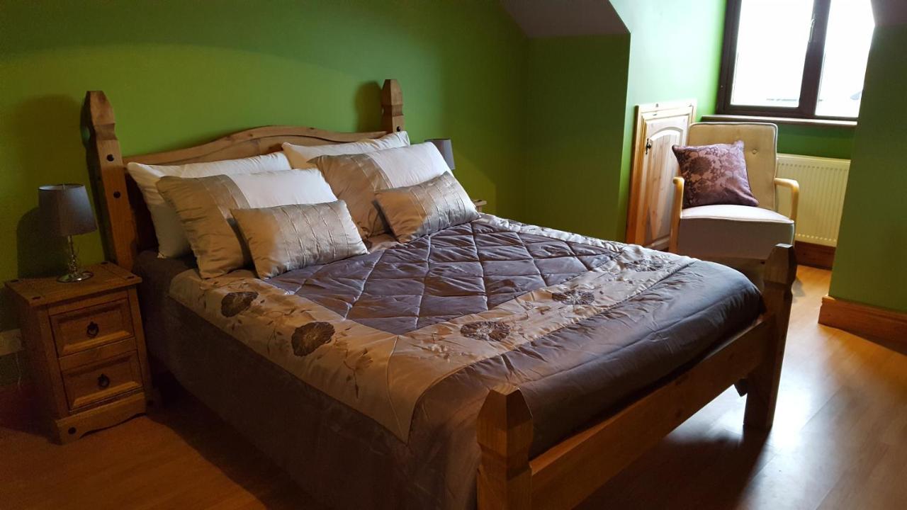 Leroy'S Lodge Headford Екстер'єр фото